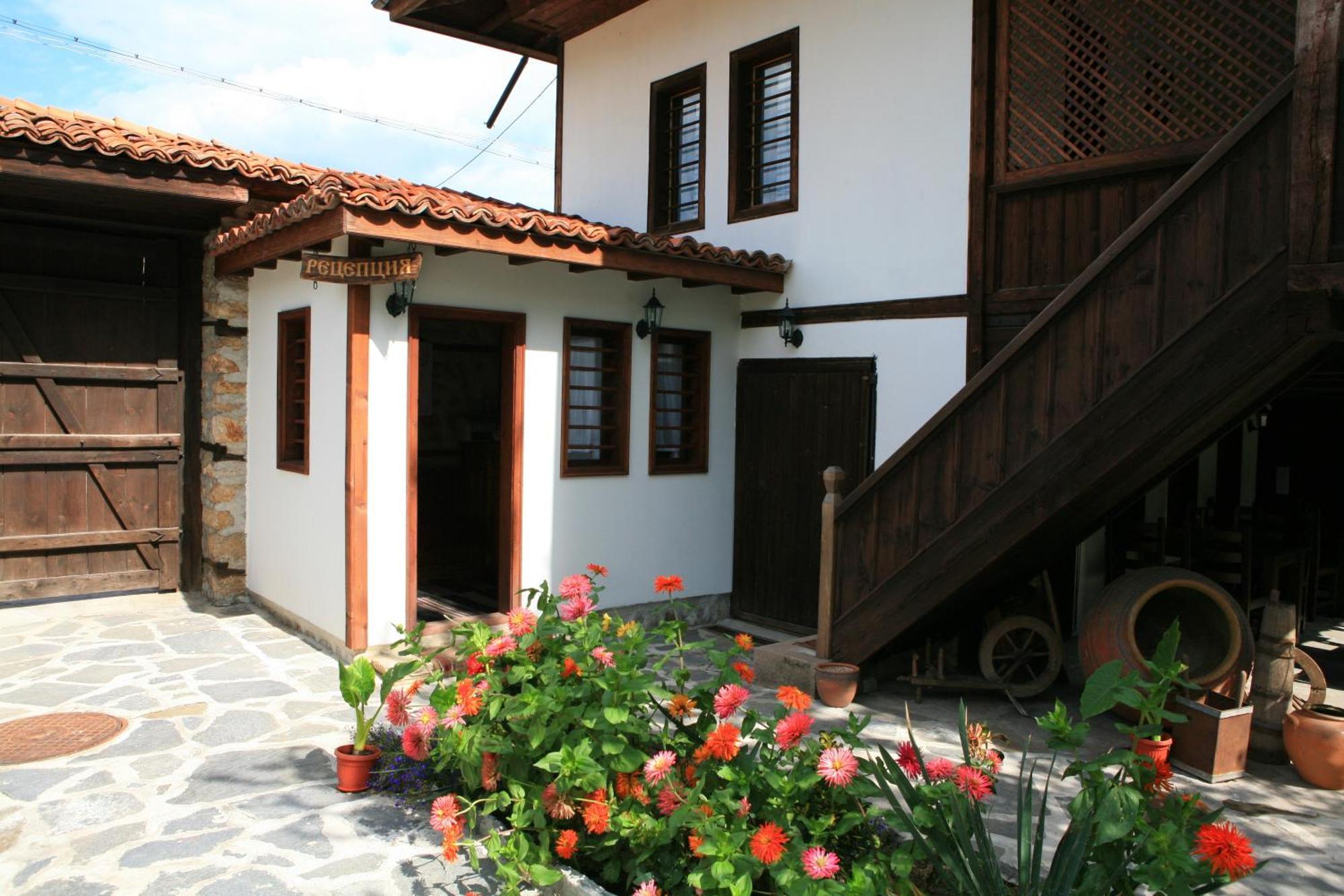 Djudjeva Kyshta Hotel Panagjurischte Exterior foto