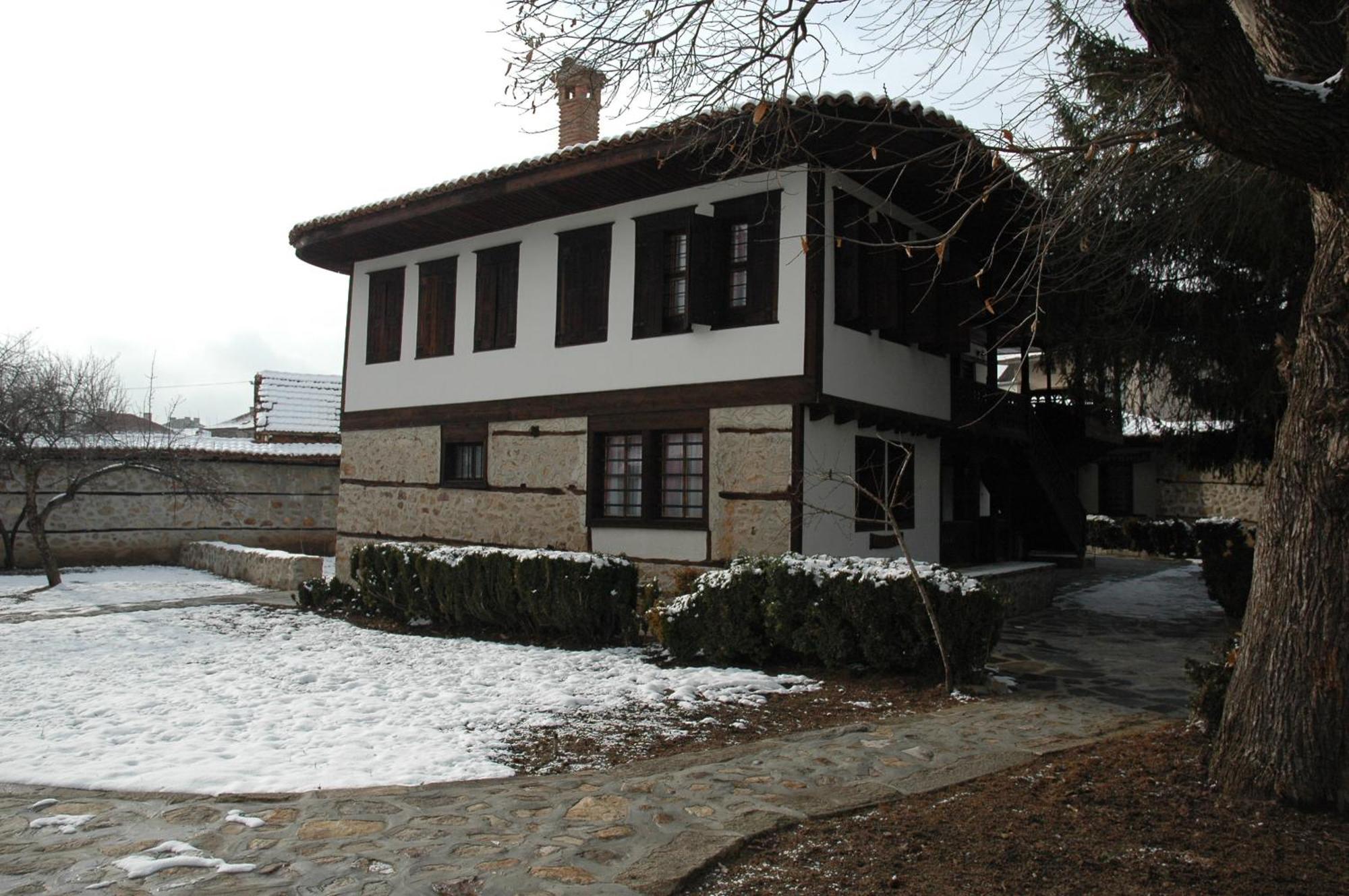 Djudjeva Kyshta Hotel Panagjurischte Exterior foto