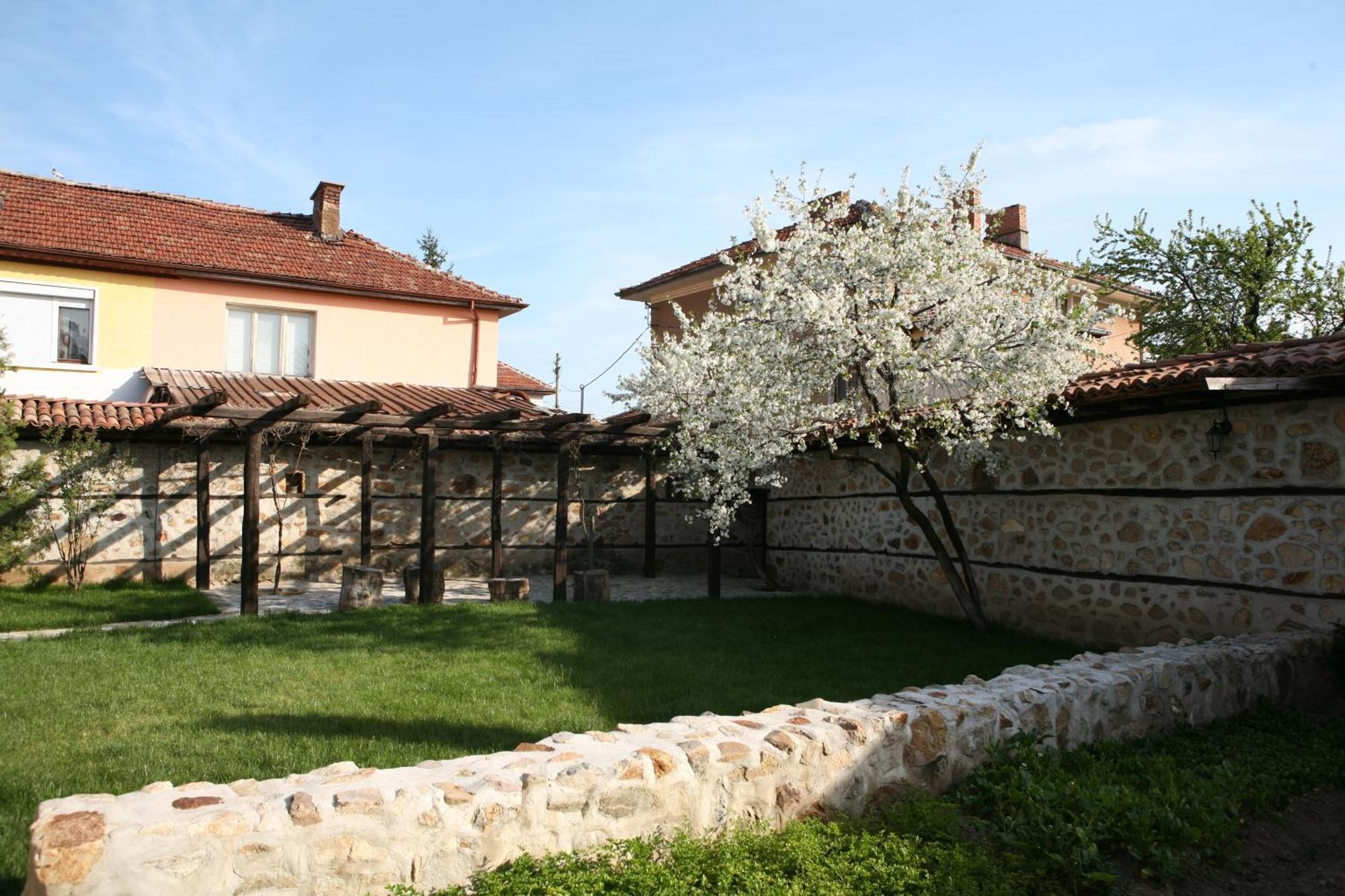Djudjeva Kyshta Hotel Panagjurischte Exterior foto